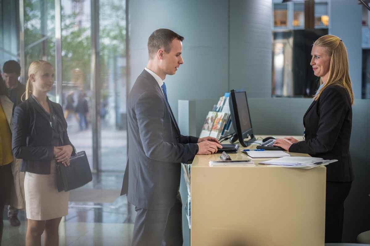 Intesa Sanpaolo Mette In Grave Difficoltà I Clienti