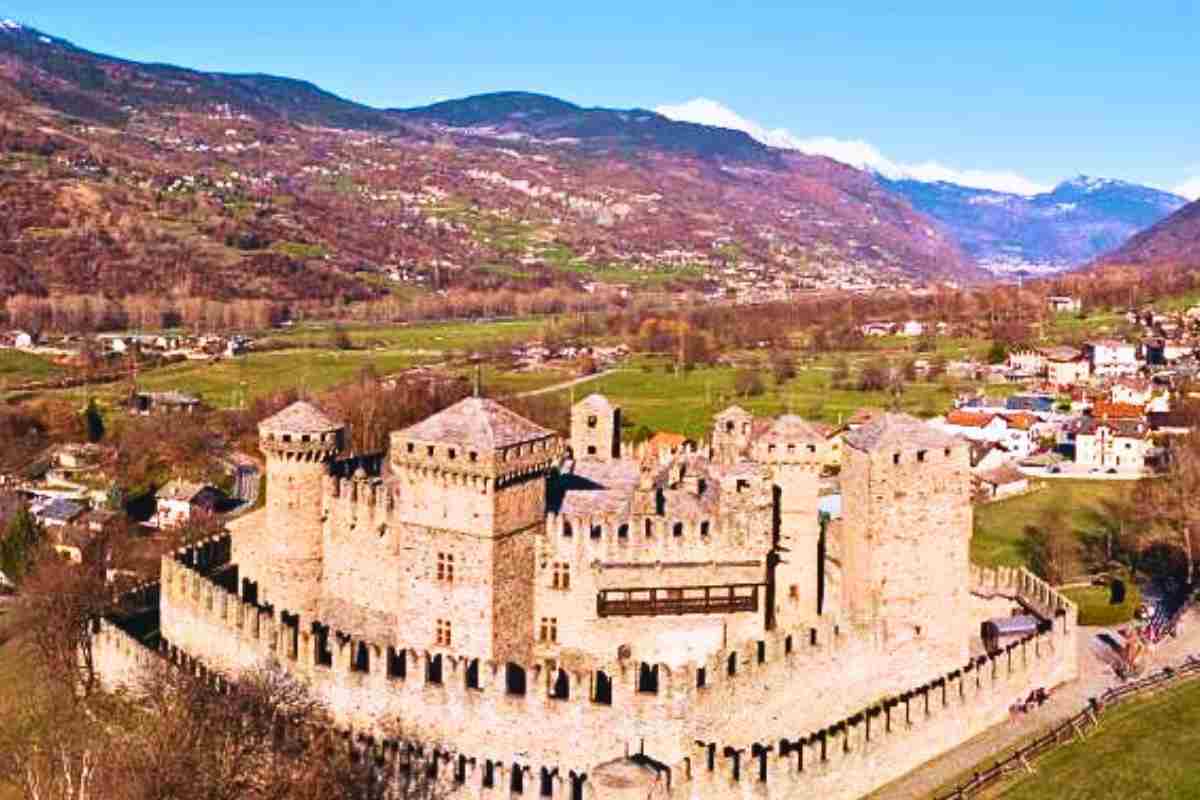 Fuga Di Primavera, Un Borgo Immerso Nel Verde Ti Aspetta: Lasciati Incantare Dal Suo Maestoso Castello 5 Il Castello Di Fenis