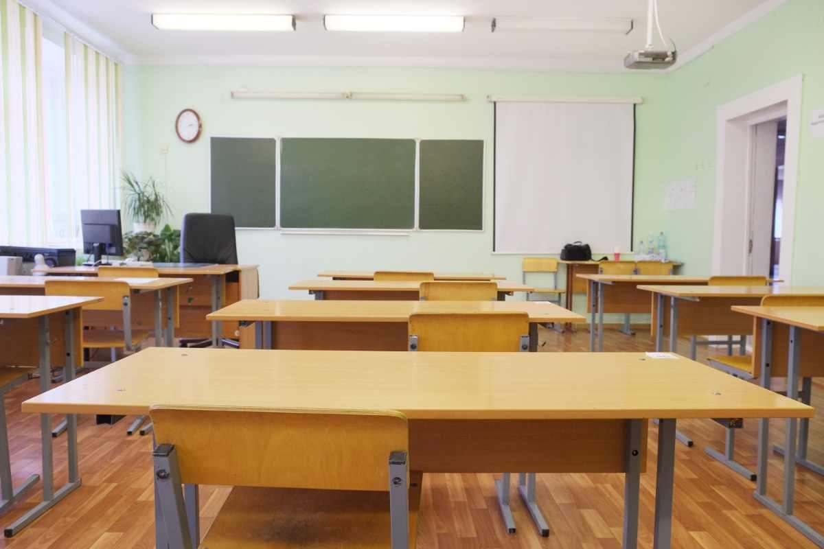 Spese Scolastiche, Contro Il Caro Vita Da Quest'Anno Puoi Ottenere 200 In Più Di Detrazioni: Ricorda Questa Parte Del 730 5 Classe Vuota