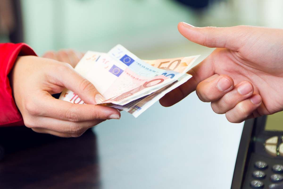 Busta Paga, Assegno Gonfiato Per Tutti Questi Lavoratori