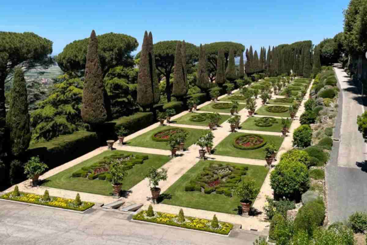 Il Castello Delle Principesse Esiste E Si Trova Proprio In Italia: È Il Luogo Più Bello In Assoluto Ma Molti Non Sanno Dove Si Trova 5 Castel Gandolfo Cosa Vedere