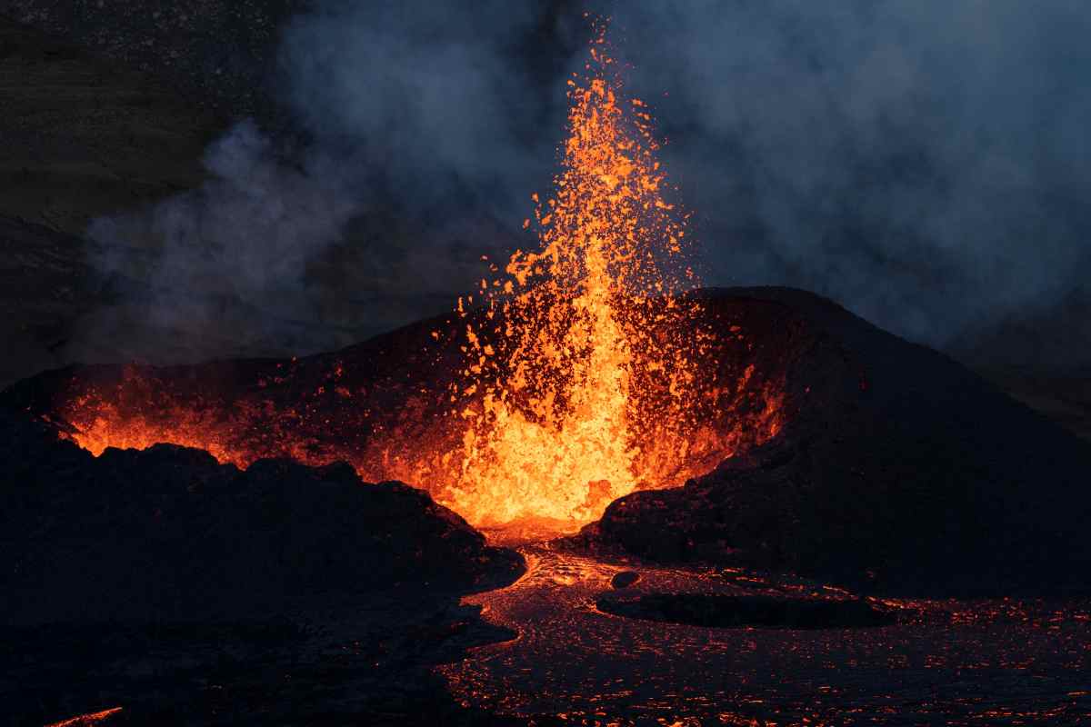 Italia A Rischio, Altro Che Campi Flegrei: Questo Vulcano Sottomarino Potrebbe Scatenare Un Mega Tsunami 5 Vulcano In Italia