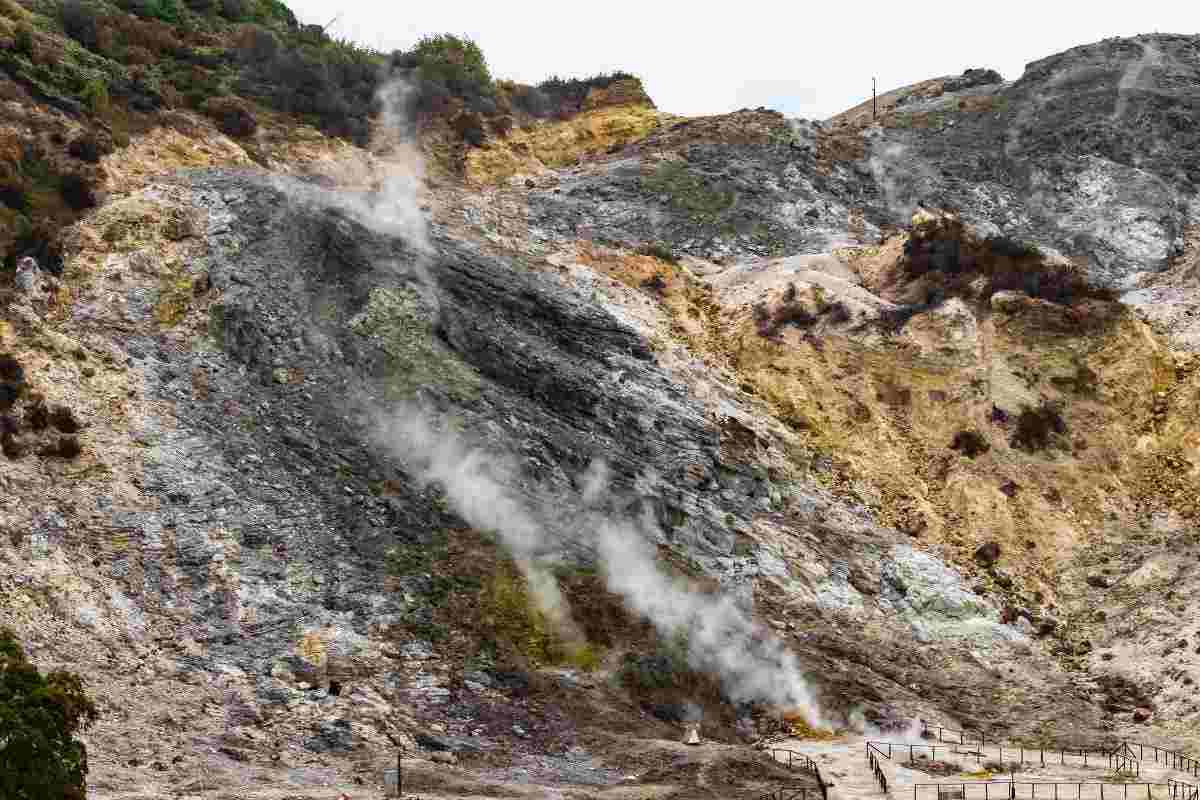 Campi Flegrei, Le 3 Minacce Che Spaventano Gli Esperti
