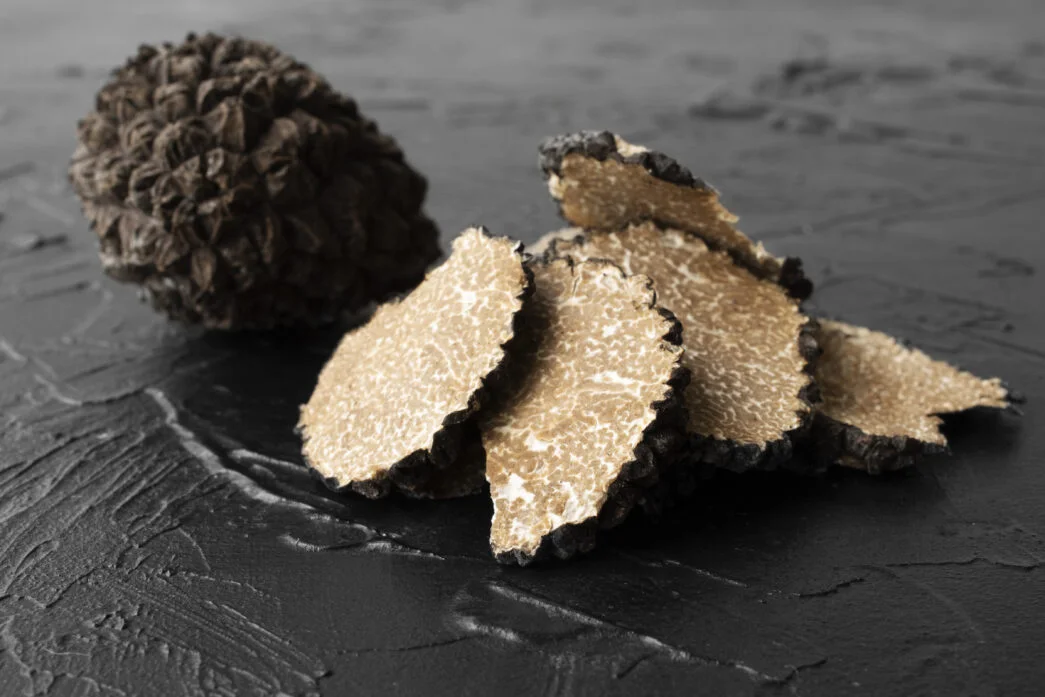 High Angle Cut Truffles Arrangement 1045X697 1