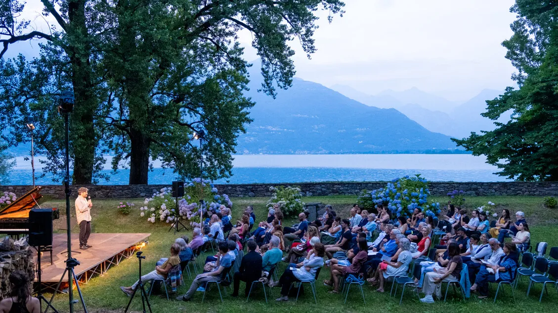 Festival Musica sull’acqua: ritorno sul lago di Como tra spiagge e abbazie
