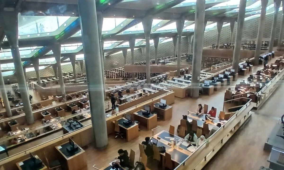 Biblioteca di Alessandria: nuova pasta di cotone per la salvaguardia dei libri rari
