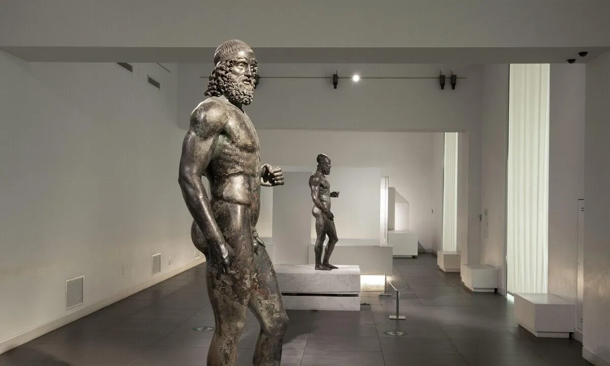 Giuli: aggiornamenti sui basamenti dei Bronzi di Riace in corso