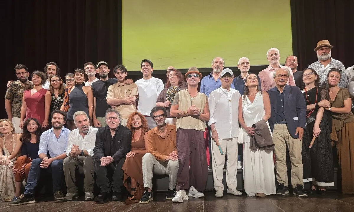 Nuova stagione al Trianon di Napoli: in arrivo ‘Curre curre guaglio’ di Sepe