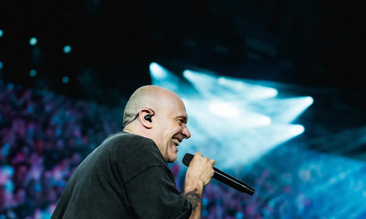 Max Pezzali torna a San Siro: Meazza sold out per il secondo concerto