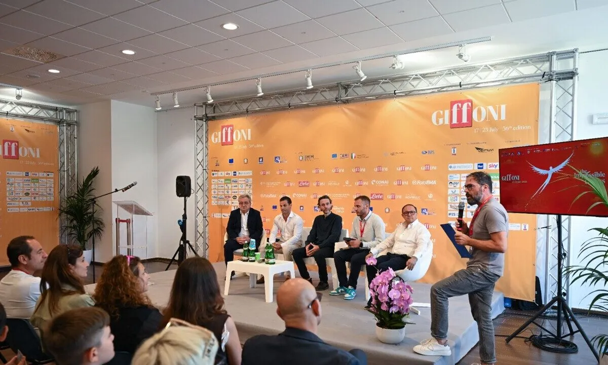 Giffoni 2026: Icaro senza volto rappresenta il cambiamento tra i giurati