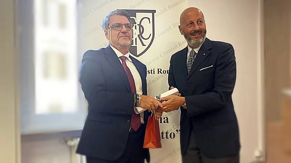 40 anni di giornalismo: la mia pagina bianca, ogni giorno una nuova sfida –  Angelo Perfetti, direttore de Il Faro Online si racconta