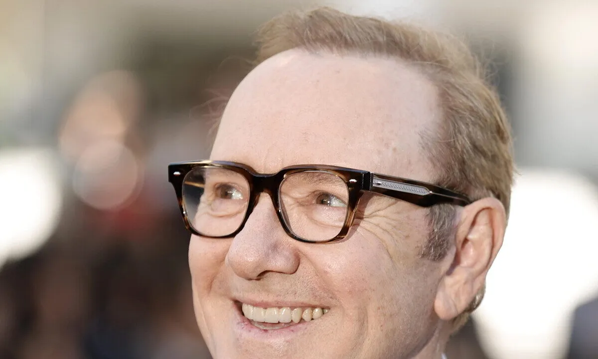 Kevin Spacey al Magna Graecia Film Festival: un messaggio di rinascita e gratitudine ai fan italiani
