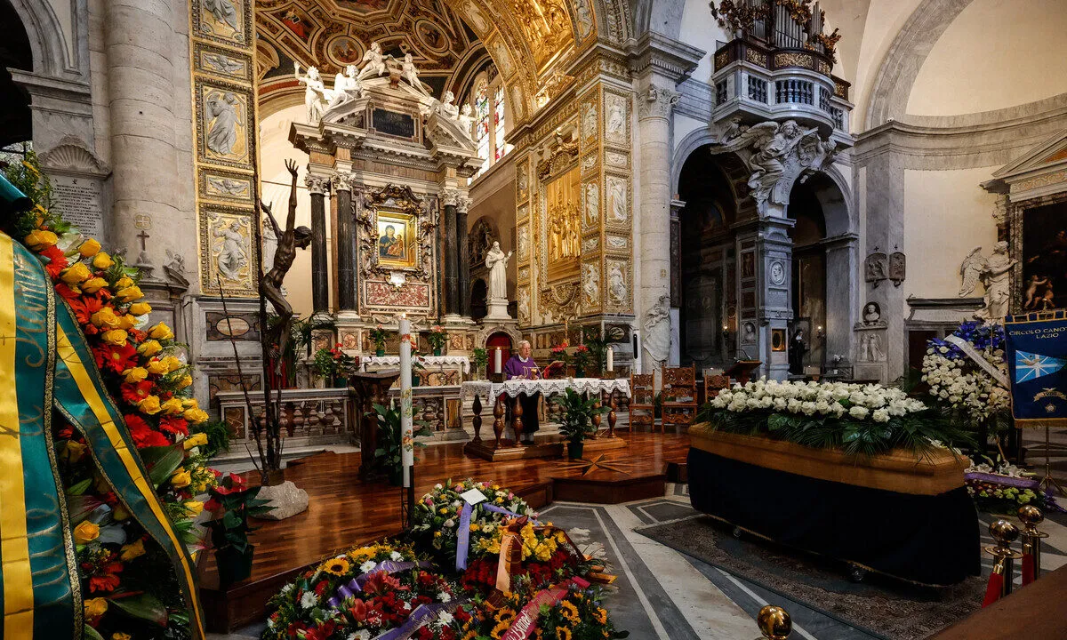 Funerali di Fulvio Lucisano: Paola ricorda l’amore del padre per il cinema