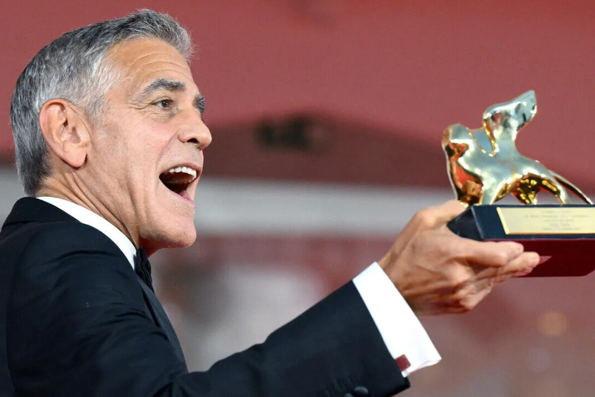 George Clooney riceve il Leone d'Oro alla Carriera a Venezia: il suo messaggio universale