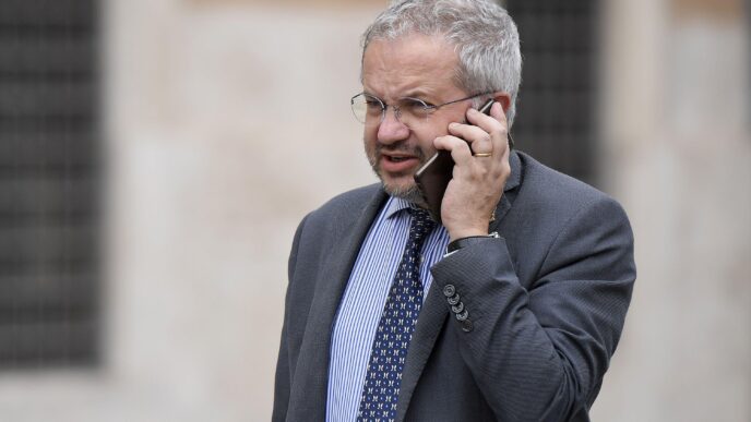 Il Senatore Della Lega Claudio