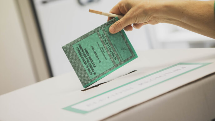 Ballottaggi In Italia Bassa A