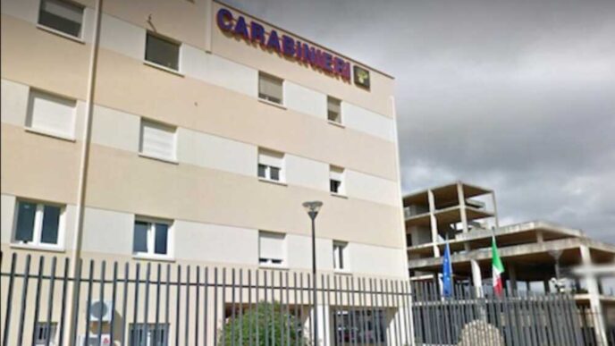 Esplosione Nella Notte Ad Arde