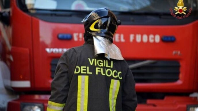 Incendio A 22Le Vele22 Di Calatr