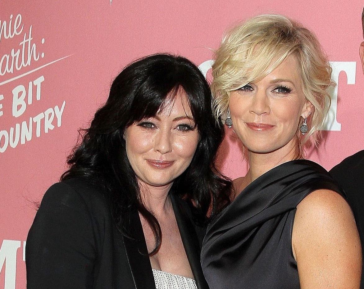 Addio a Shannen Doherty: il commosso omaggio dell'amica Jennie Garth