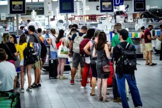 Aeroplani Disagi E Musica L