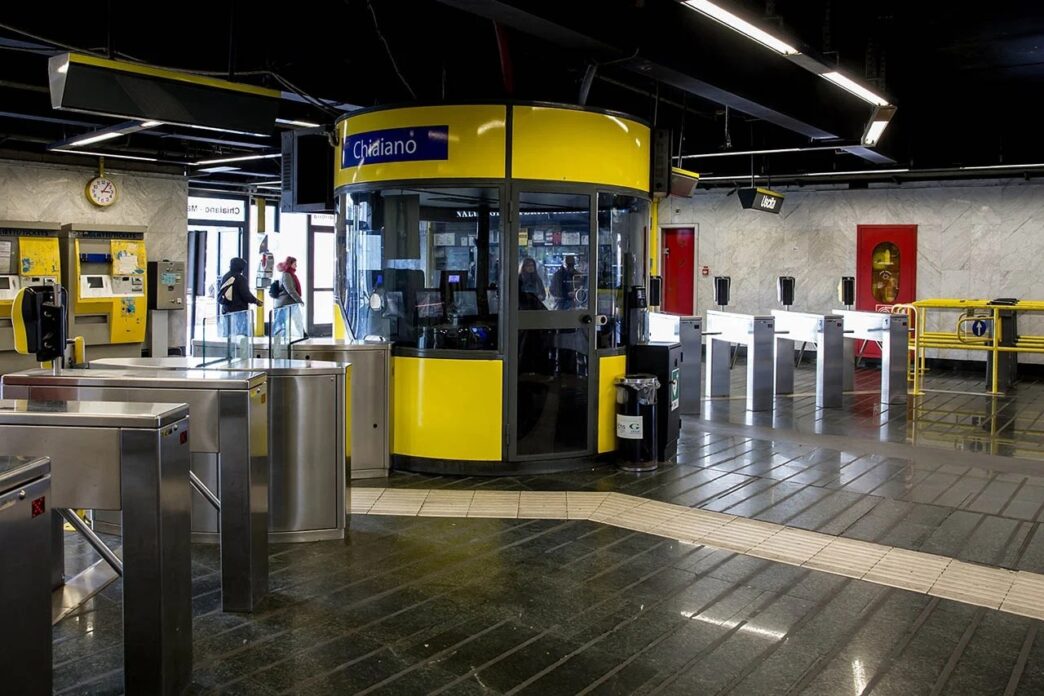 Aggressione Alla Metro Di Napo