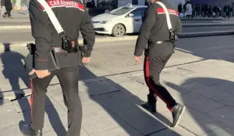Arrestato 31enne per violenza e tentata estorsione: cronaca di un caso scioccante