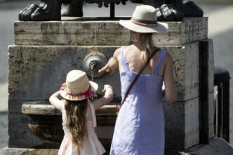 Caldo Estremo In Italia Picch