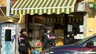 Carabinieri In Azione Sul Lito