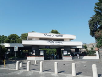 Ercolano Sostiene Pompei Nella