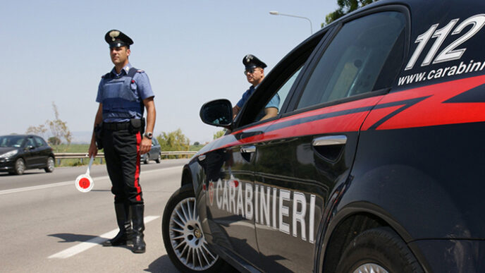 Furgone Ariete In Un Colpo Da