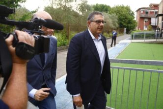 Giovanni Toti Si Difende Dall