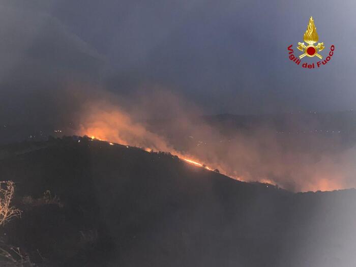 Incendio A Monte Calvo Vigili
