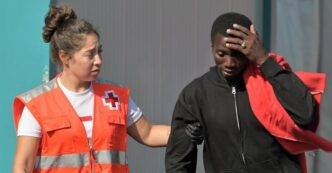 Maxi Sbarco Di Migranti A Lamp 1