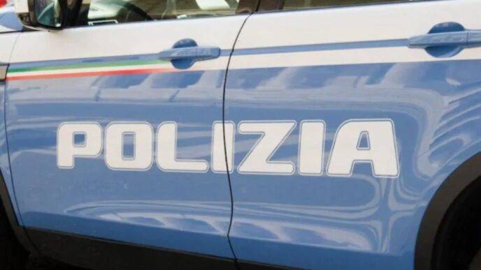 Napoli Tragedia In Strada Un