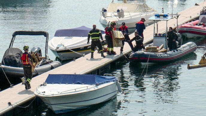Naufragio Dello Yacht Bayesian