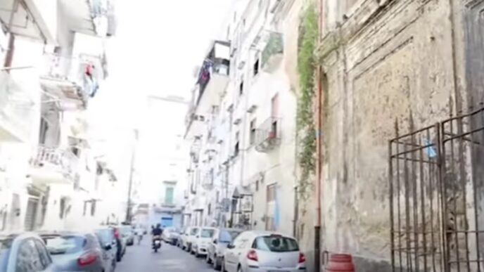 Omicidio A Napoli Arrestato R