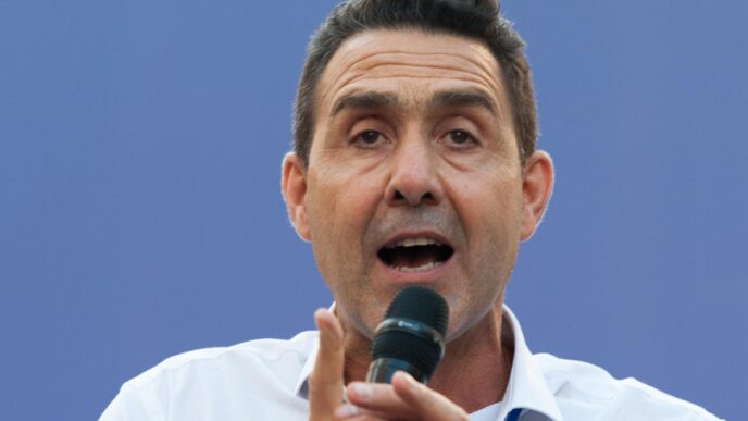 Roberto Vannacci Al Centro De