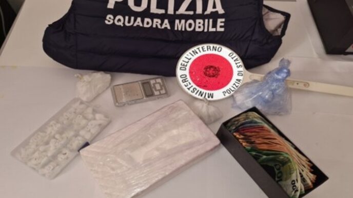 Scoperto Deposito Di Cocaina I