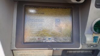 Vandalismo A Roma Atti Distru