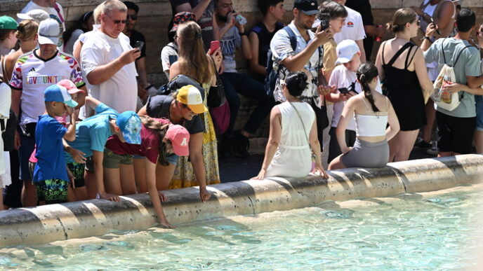 Accesso A Fontana Di Trevi Pr