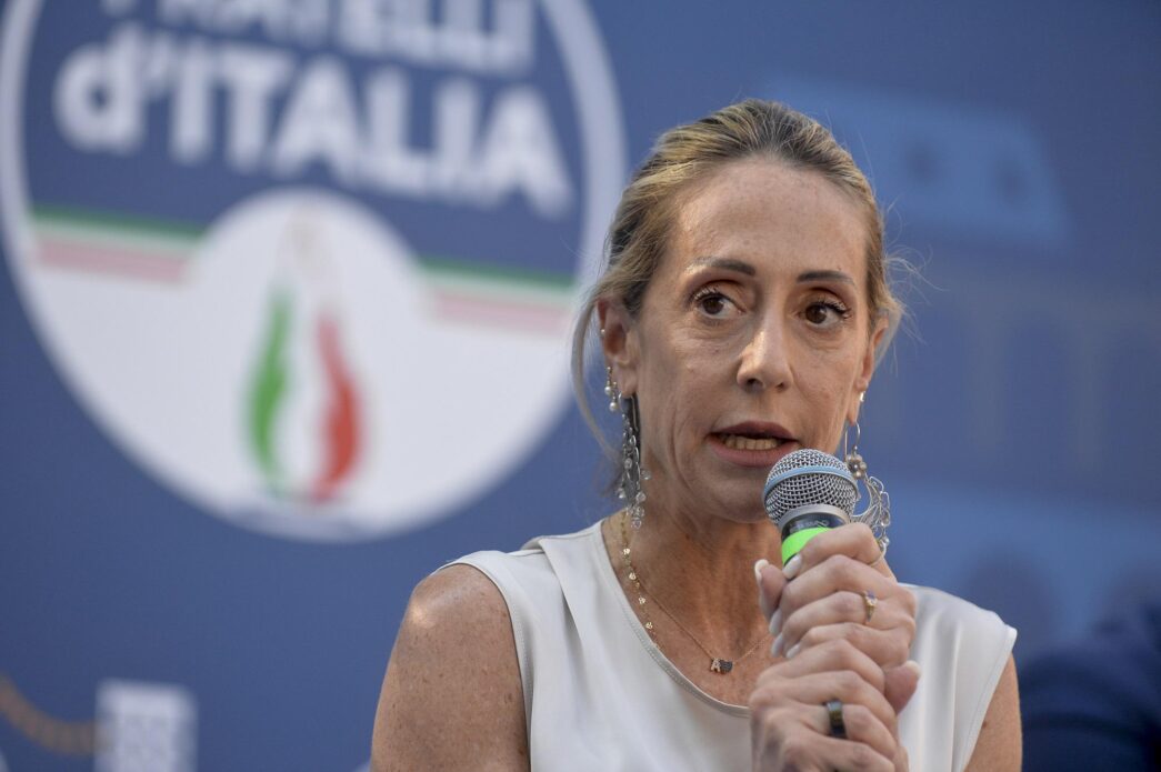 Arianna Meloni Commenta Lesta