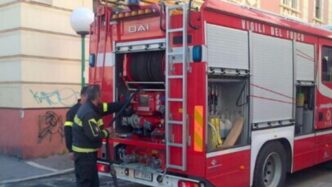 Corsico Uomo Di 60 Anni Trova