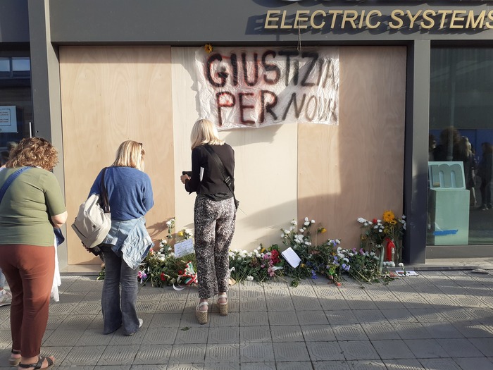 Corteo A Viareggio Per Nourdin