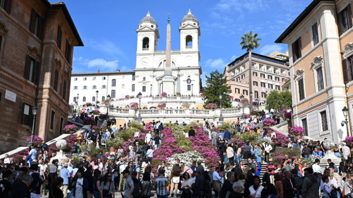Critiche Alla Gestione Delle C