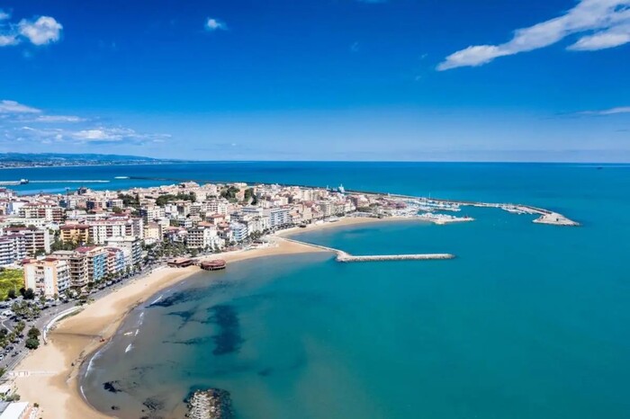Crotone Il Commissario Errigo