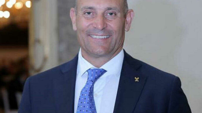 Davide Tizzano Annuncia La Sua