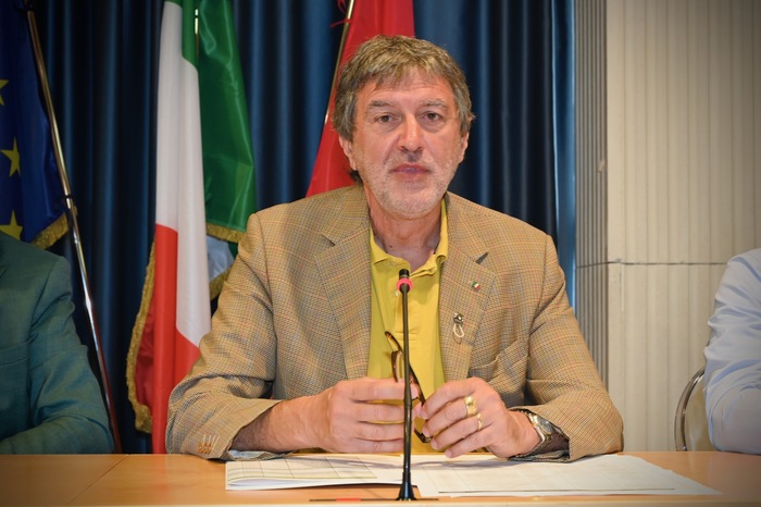 Fondi Per La Difesa Della Cost