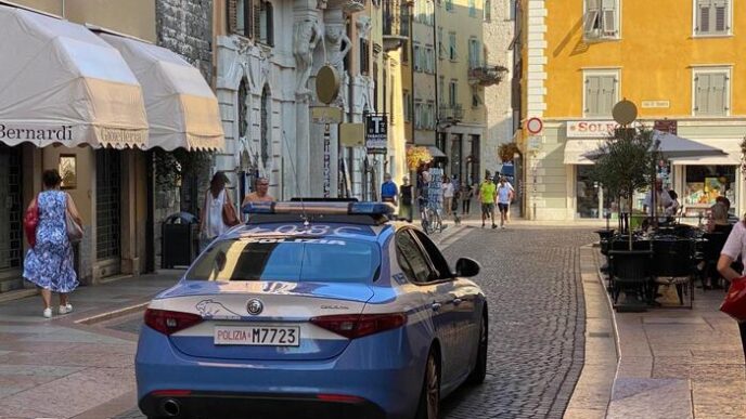 Forze Dellordine In Azione A