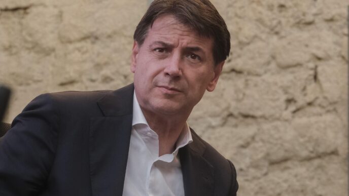 Giuseppe Conte E Il Futuro Del