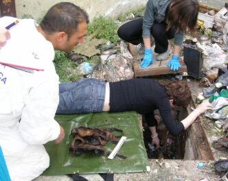 Il Lavoro Silenzioso Del Laban